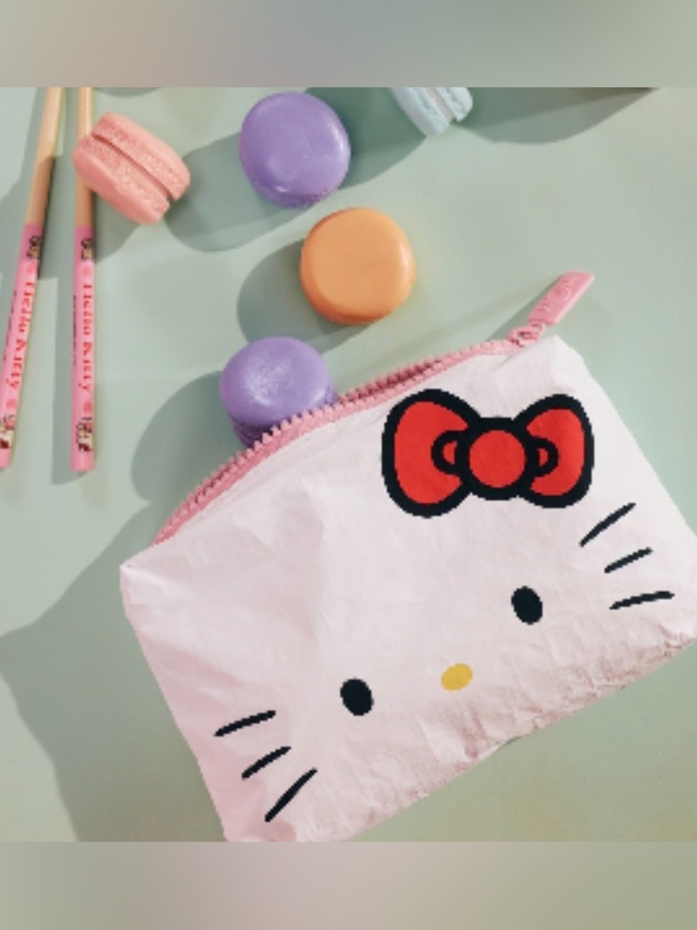 🌸ALOHA Collection x Hello Kitty face mini pouch